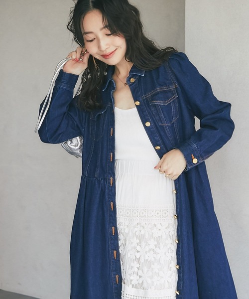 La boutique BonBon（ラブティックボンボン）の「デニムロングシャツ