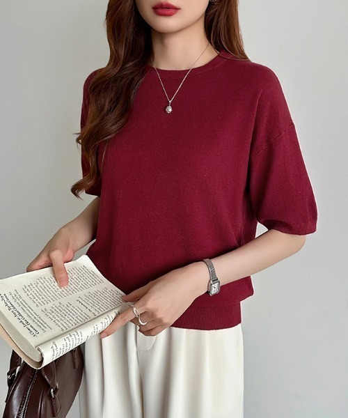 COCOMOMO（ココモモ）の「ジャケット合わせにも。大人のキレカジニット クルーネックニット きれいめ サマーニット 半袖ニット クルーネック ニット 半袖 オフィスカジュアル 春服 夏服 秋服（ニット/セーター・レディース・ブルー/イエロー/ピンク/ベージュ/ブラック/ホワイト/ライトブラウン/グリーン/ロイヤルブルー/グレー/ネイビー/ダークブラウン/ワインレッド/パープル・FREE）」の20枚目の写真