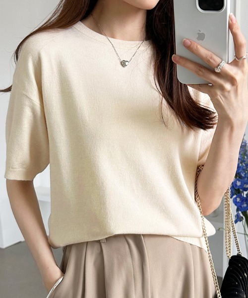 COCOMOMO（ココモモ）の「ジャケット合わせにも。大人のキレカジニット クルーネックニット きれいめ サマーニット 半袖ニット クルーネック ニット 半袖 オフィスカジュアル 春服 夏服 秋服（ニット/セーター・レディース・ブルー/イエロー/ピンク/ベージュ/ブラック/ホワイト/ライトブラウン/グリーン/ロイヤルブルー/グレー/ネイビー/ダークブラウン/ワインレッド/パープル・FREE）」の15枚目の写真