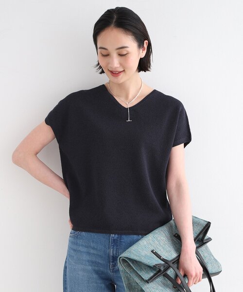 INDIVI(インディヴィ)の「◆【洗える】ペーパーヤーンVネックニット(ニット/セーター・レディース・ネイビー/ナチュラル/パープル系/ネイビー系3/ブラウン系その他/ライトグレー・05/13/15 /38)」の4枚目の写真