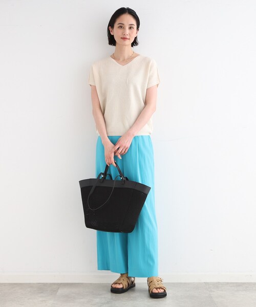 INDIVI(インディヴィ)の「◆【洗える】ペーパーヤーンVネックニット(ニット/セーター・レディース・ネイビー/ナチュラル/パープル系/ネイビー系3/ブラウン系その他/ライトグレー・05/13/15 /38)」の9枚目の写真