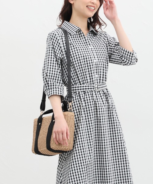 Honeys(ハニーズ)の「6分袖シャツワンピース(シャツワンピース・レディース・ネイビー/ブルー系その他/ブラック系その他/ホワイト×ブルー・S/M/L/LL/3L)」の17枚目の写真