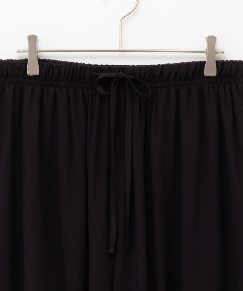 NAVY（ネイビー）の「接触冷感　レーヨンバルーンクロップトパンツ　サルエルパンツ　アラジンパンツ（その他パンツ・メンズ・ネイビー/グリーン/ブラック/グレー・M/L/XL）」の6枚目の写真