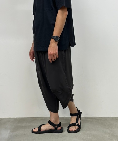 NAVY（ネイビー）の「接触冷感　レーヨンバルーンクロップトパンツ　サルエルパンツ　アラジンパンツ（その他パンツ・メンズ・ネイビー/グリーン/ブラック/グレー・M/L/XL）」の22枚目の写真