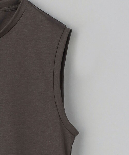 BEAUTY&YOUTH UNITED ARROWS(ビューティーアンドユースユナイテッドアローズ)の「クリアハイゲージコットンブレンド ノースリーブカットソー(Tシャツ/カットソー・レディース・ダークグレー/オフホワイト/オレンジ系その他・S/M)」の21枚目の写真