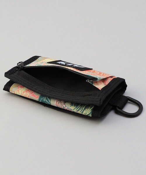 KiU(キウ)の「KiU/キウ WR WALLET TYPE-A / ウォーターリペレント ウォレット タイプ-A(財布・メンズ・ブラック/その他15/その他16/その他9/カモフラージュ・ONE SIZE)」の9枚目の写真