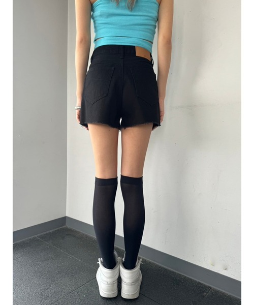 EGOIST（エゴイスト）の「ヘムカットオフショートパンツ（デニムパンツ・レディース・ホワイト/ブラック/ブルー・S/M）」の8枚目の写真