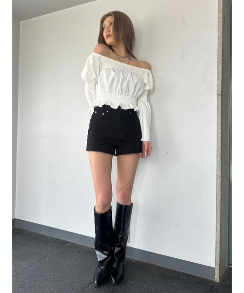 EGOIST（エゴイスト）の「ヘムカットオフショートパンツ（デニムパンツ・レディース・ホワイト/ブラック/ブルー・S/M）」の15枚目の写真