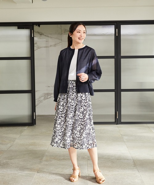 A/C DESIGN BY ALPHA CUBIC（エーシーデザインバイアルファキュービック）の「【接触冷感・洗濯可能】毛玉になりにくいノースリーブプルオーバー（ニット/セーター・レディース・ブラック/オフホワイト/ライトグレー・M/L）」の14枚目の写真