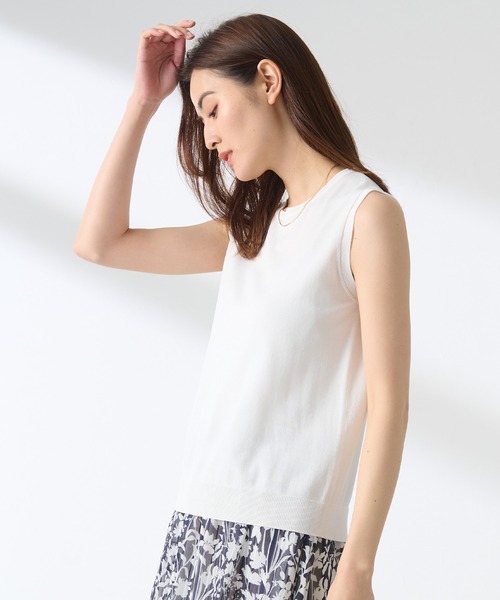 A/C DESIGN BY ALPHA CUBIC（エーシーデザインバイアルファキュービック）の「【接触冷感・洗濯可能】毛玉になりにくいノースリーブプルオーバー（ニット/セーター・レディース・ブラック/オフホワイト/ライトグレー・M/L）」の20枚目の写真