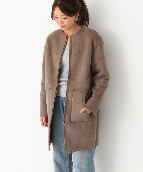 Another Edition(アナザーエディション)の「【展開店舗限定】フェイクムートンリバーシブルノーカラーコート/aeBC F/MOUTON RV N/C CT(ムートンコート・レディース・グレー/ベージュ/ネイビー・MEDIUM/SMALL)」の2枚目の写真