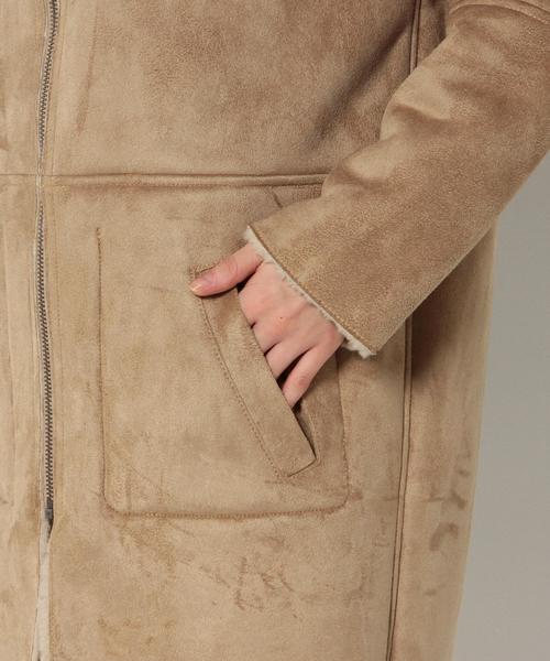 Another Edition(アナザーエディション)の「【展開店舗限定】フェイクムートンリバーシブルノーカラーコート/aeBC F/MOUTON RV N/C CT(ムートンコート・レディース・グレー/ベージュ/ネイビー・MEDIUM/SMALL)」の14枚目の写真