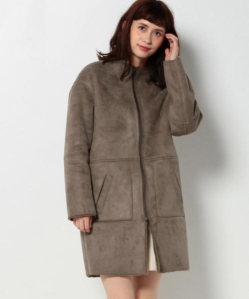 Another Edition(アナザーエディション)の「【展開店舗限定】フェイクムートンリバーシブルノーカラーコート/aeBC F/MOUTON RV N/C CT(ムートンコート・レディース・グレー/ベージュ/ネイビー・MEDIUM/SMALL)」の11枚目の写真