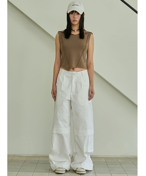ACOVER(オコボ)の「A'GEM/9 × .kom 『ACOVER/オコボ』 HOOD PINTUCK CROP SLEEVELESS/フードピンタッククロップスリーブレス(タンクトップ・レディース・ブラック/ホワイト・FREE)」の11枚目の写真