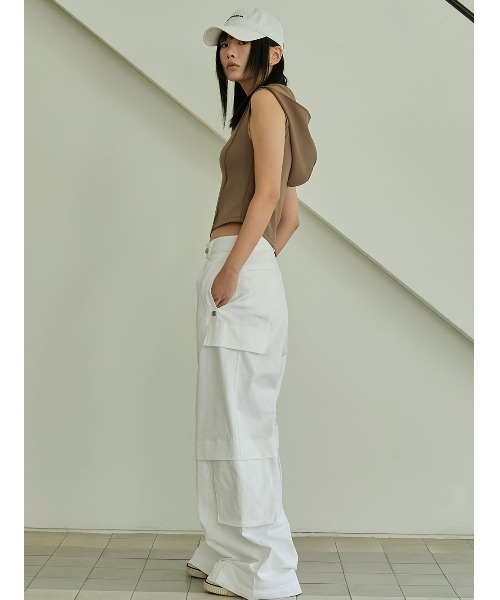 ACOVER(オコボ)の「A'GEM/9 × .kom 『ACOVER/オコボ』 HOOD PINTUCK CROP SLEEVELESS/フードピンタッククロップスリーブレス(タンクトップ・レディース・ブラック/ホワイト・FREE)」の13枚目の写真