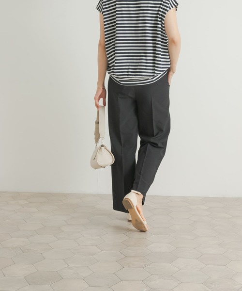 URBAN RESEARCH DOORS(アーバンリサーチドアーズ)の「『セットアップ対応』『UR TECH DRYLUXE』ストレートイージーパンツ(その他パンツ・レディース・ブルー/ネイビー・MEDIUM)」の4枚目の写真