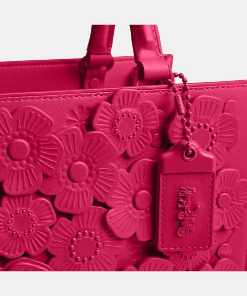 COACH（コーチ）の「ローグ バッグ 25・ティー ローズ（ショルダー