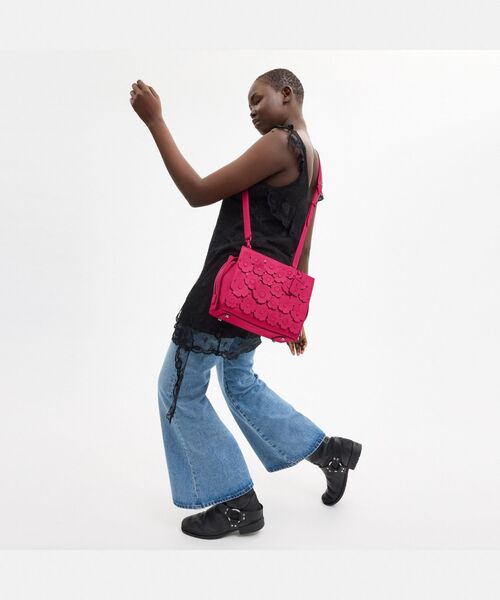 COACH（コーチ）の「ローグ バッグ 25・ティー ローズ（ショルダー