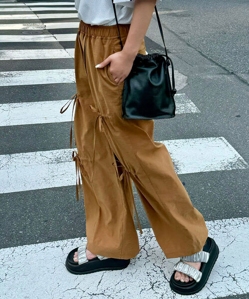 CIAOPANIC（チャオパニック）の「箔プリントリボンパラシュートパンツ（その他パンツ・レディース・グレー/ブラック/ブラウン・ONE SIZE）」の15枚目の写真