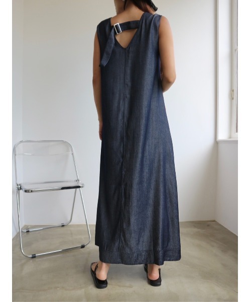 TRUNC（トランクエイティーエイト）の「Rayon Denim No Sleeve Dress（ワンピース・レディース・ブラック/ネイビー・FREE）」の5枚目の写真