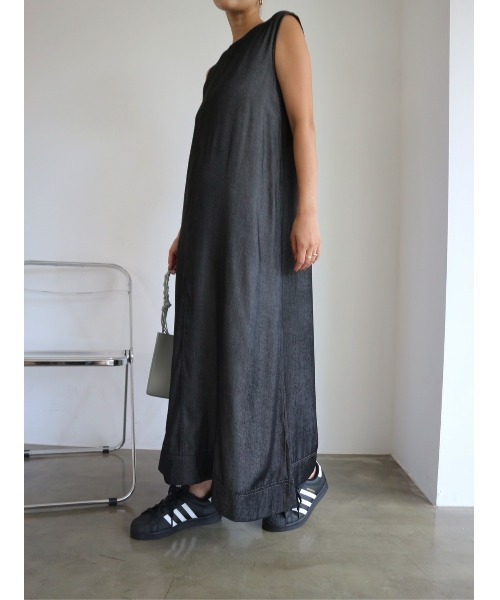 TRUNC（トランクエイティーエイト）の「Rayon Denim No Sleeve Dress（ワンピース・レディース・ブラック/ネイビー・FREE）」の9枚目の写真