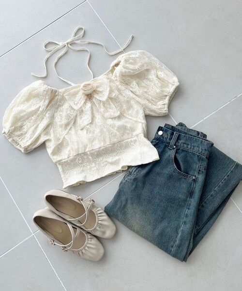 MAJESTIC LEGON(マジェスティックレゴン)の「2wayローズモチーフブラウス(シャツ/ブラウス・レディース・ホワイト系その他2/ブルー系その他2/グレー系その他・MEDIUM)」の1枚目の写真