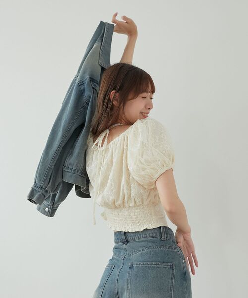 MAJESTIC LEGON(マジェスティックレゴン)の「2wayローズモチーフブラウス(シャツ/ブラウス・レディース・ホワイト系その他2/ブルー系その他2/グレー系その他・MEDIUM)」の13枚目の写真