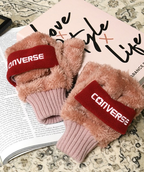 CONVERSE(コンバース)の「CONVERSE boa gloves with fleece band / コンバース フリースバンド ボアグローブ(手袋・レディース・ベージュ/グレー/ベージュ系その他/ピンク/オフホワイト・FREE)」の1枚目の写真