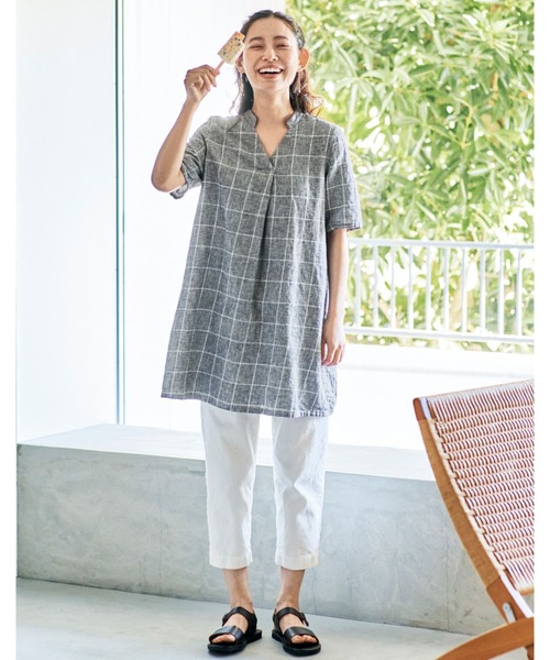 and myera(アンド マイラ)の「and myera ゆるりとしたカプリパンツ(その他パンツ・レディース・ブラック/ホワイト・LARGE/MEDIUM/X-LARGE/SMALL)」の5枚目の写真