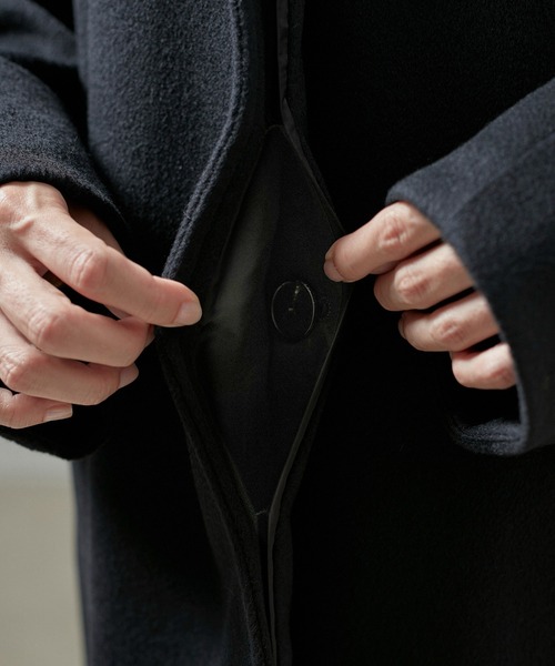 SALON adam et rope'（サロン アダム エ ロペ）の「PURE CASHMERE(ピュアカシミア/カシミヤ)ステンカラーコート（ステンカラーコート・レディース・ブラック/キャメル・FREE）」の10枚目の写真