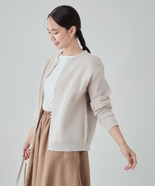 DRESKIP（ドレスキップ）の「◆フェイクパールが華やか フェミニンニットカーディガン（カーディガン/ボレロ・レディース・グレー/ブラック/ライトベージュ/ダークパープル・02/03/04）」の14枚目の写真