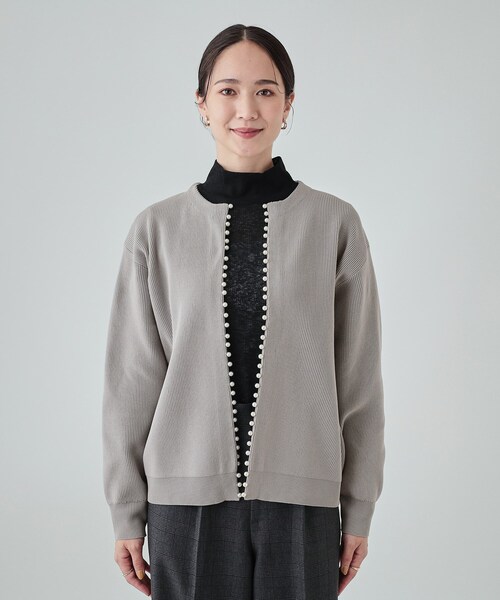 DRESKIP（ドレスキップ）の「◆フェイクパールが華やか フェミニンニットカーディガン（カーディガン/ボレロ・レディース・グレー/ブラック/ライトベージュ/ダークパープル・02/03/04）」の21枚目の写真