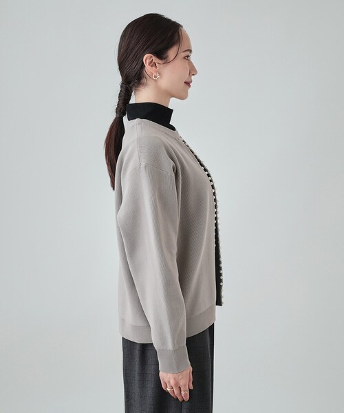 DRESKIP（ドレスキップ）の「◆フェイクパールが華やか フェミニンニットカーディガン（カーディガン/ボレロ・レディース・グレー/ブラック/ライトベージュ/ダークパープル・02/03/04）」の22枚目の写真