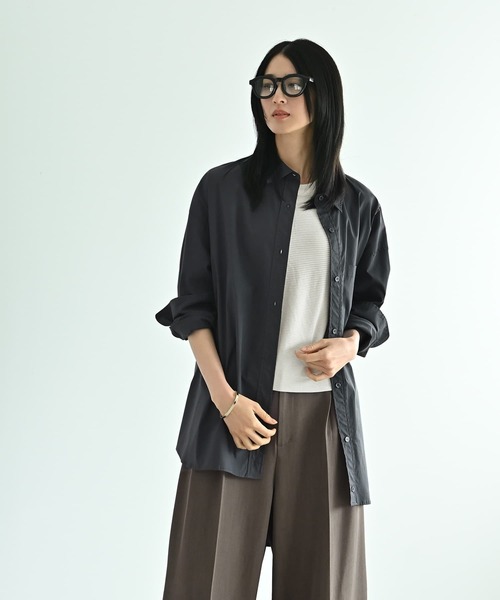 STYLE DELI(スタイルデリ)の「【BLK001】オーバーサイズシャツ(シャツ/ブラウス・レディース・スミクロ/オフホワイト/ブルー・FREE)」の9枚目の写真