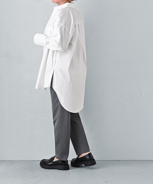 STYLE DELI(スタイルデリ)の「【BLK001】オーバーサイズシャツ(シャツ/ブラウス・レディース・スミクロ/オフホワイト/ブルー・FREE)」の18枚目の写真