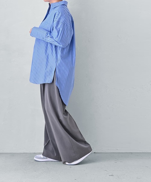 STYLE DELI(スタイルデリ)の「【BLK001】オーバーサイズシャツ(シャツ/ブラウス・レディース・スミクロ/オフホワイト/ブルー・FREE)」の21枚目の写真