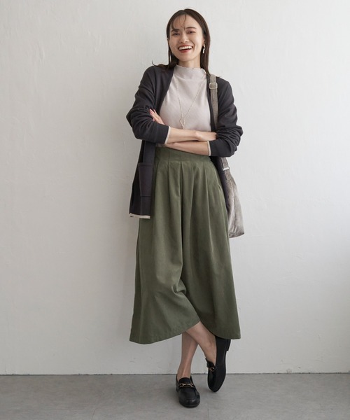 ikka(イッカ)の「【雑誌InRed11月号掲載】タックスカーチョ(その他パンツ・レディース・マスタード/ネイビー/ベージュ/ブラック/オリーブ・S/M/L)」の20枚目の写真