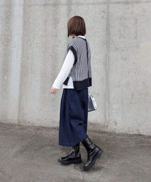 ikka(イッカ)の「【雑誌InRed11月号掲載】タックスカーチョ(その他パンツ・レディース・マスタード/ネイビー/ベージュ/ブラック/オリーブ・S/M/L)」の7枚目の写真