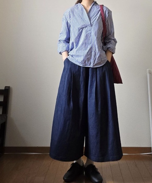 ikka(イッカ)の「【雑誌InRed11月号掲載】タックスカーチョ(その他パンツ・レディース・マスタード/ネイビー/ベージュ/ブラック/オリーブ・S/M/L)」の9枚目の写真