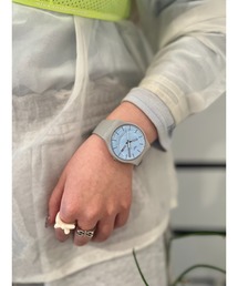 SWATCH（スウォッチ）の「BLUEBERRY? SKY（アナログ腕時計・メンズ）」