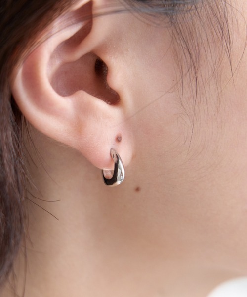 CIAOPANIC TYPY（チャオパニックティピー）の「lilミニニュアンスフープピアス（ピアス（両耳用）・レディース・ゴールド/シルバー・ONE SIZE）」の3枚目の写真