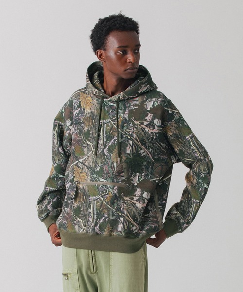 SILAS（サイラス）の「BONDING HOODIE（パーカー・メンズ・アッシュ/マルチ/ブラック・M/L/XL）」の15枚目の写真