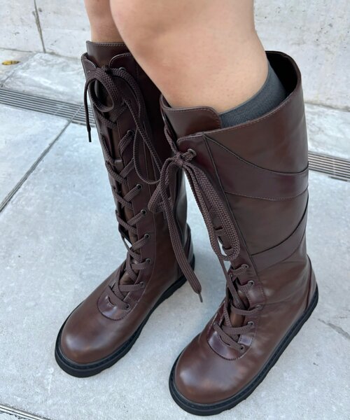 WHO'S WHO gallery(フーズフーギャラリー)の「レースアップロングブーツ(ブーツ・レディース・ブラック/ブラウン・MEDIUM/LARGE)」の12枚目の写真