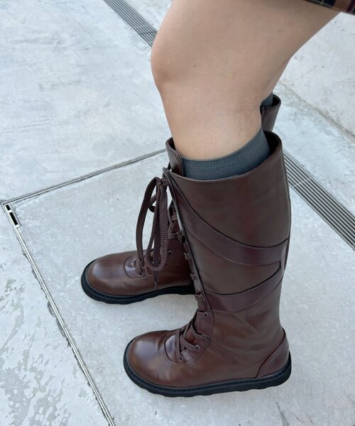 WHO'S WHO gallery(フーズフーギャラリー)の「レースアップロングブーツ(ブーツ・レディース・ブラック/ブラウン・MEDIUM/LARGE)」の13枚目の写真