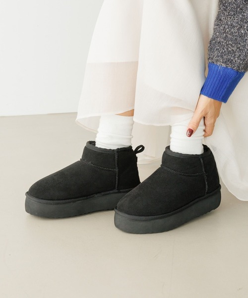 BAYFLOW（ベイフロー）の「[軽量!!抗菌消臭・撥水加工付き]フェイクムートンブーツ（ブーツ・レディース・ベージュ/ブラック/グレー・MEDIUM/LARGE）」の2枚目の写真