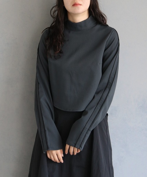 &g'aime（アンジェム）の「【&g’aime】サイドラインクロップドトップス　SIDE LINE CROPPED TOPS（シャツ/ブラウス・レディース・パープル/チャコールグレー/ブラック・FREE）」の14枚目の写真