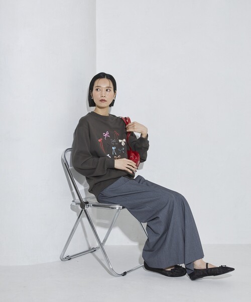 Firsthand（ファーストハンド）の「Firsthand/ファーストハンド オーガニックコットンマルチリボンプリントスウェット（スウェット・レディース・チャコールグレー/オートミール/ネイビー・FREE）」の9枚目の写真