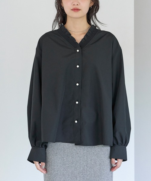 LAVEANGE（ラビアンジェ）の「【好機能シリーズ】接触冷感/UVカット/速乾/シャーリングブラウス（シャツ/ブラウス・レディース・オフホワイト/ブラック/ブルー系その他/ブラック系その他・3L/LL/M/5L/4L）」の11枚目の写真