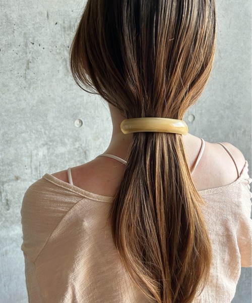 ciite'(シーテ)の「ニュアンシーカーブライン バレッタ(バレッタ/ヘアクリップ・レディース・アイボリー/グリーン/ブラック・FREE)」の11枚目の写真