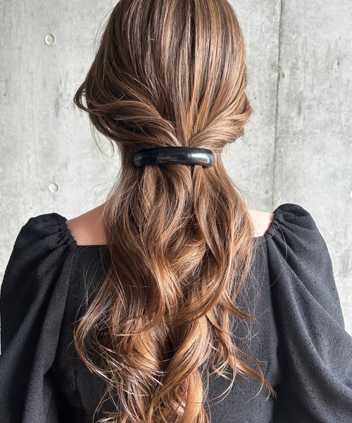 ciite'(シーテ)の「ニュアンシーカーブライン バレッタ(バレッタ/ヘアクリップ・レディース・アイボリー/グリーン/ブラック・FREE)」の16枚目の写真